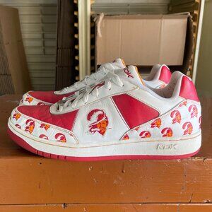 Tampa Bay Buccaneers Reebok NFL Recline Retro Men's Size 10.5 Team Sneakers